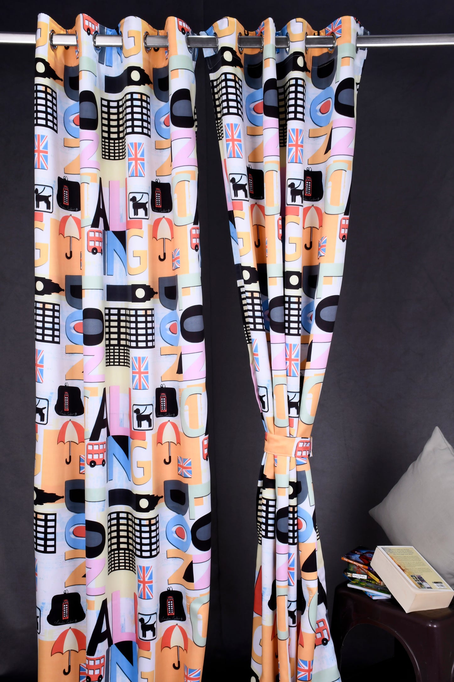 Bambini Digital Print Curtains on Polyester fabric of London Theme Curtain