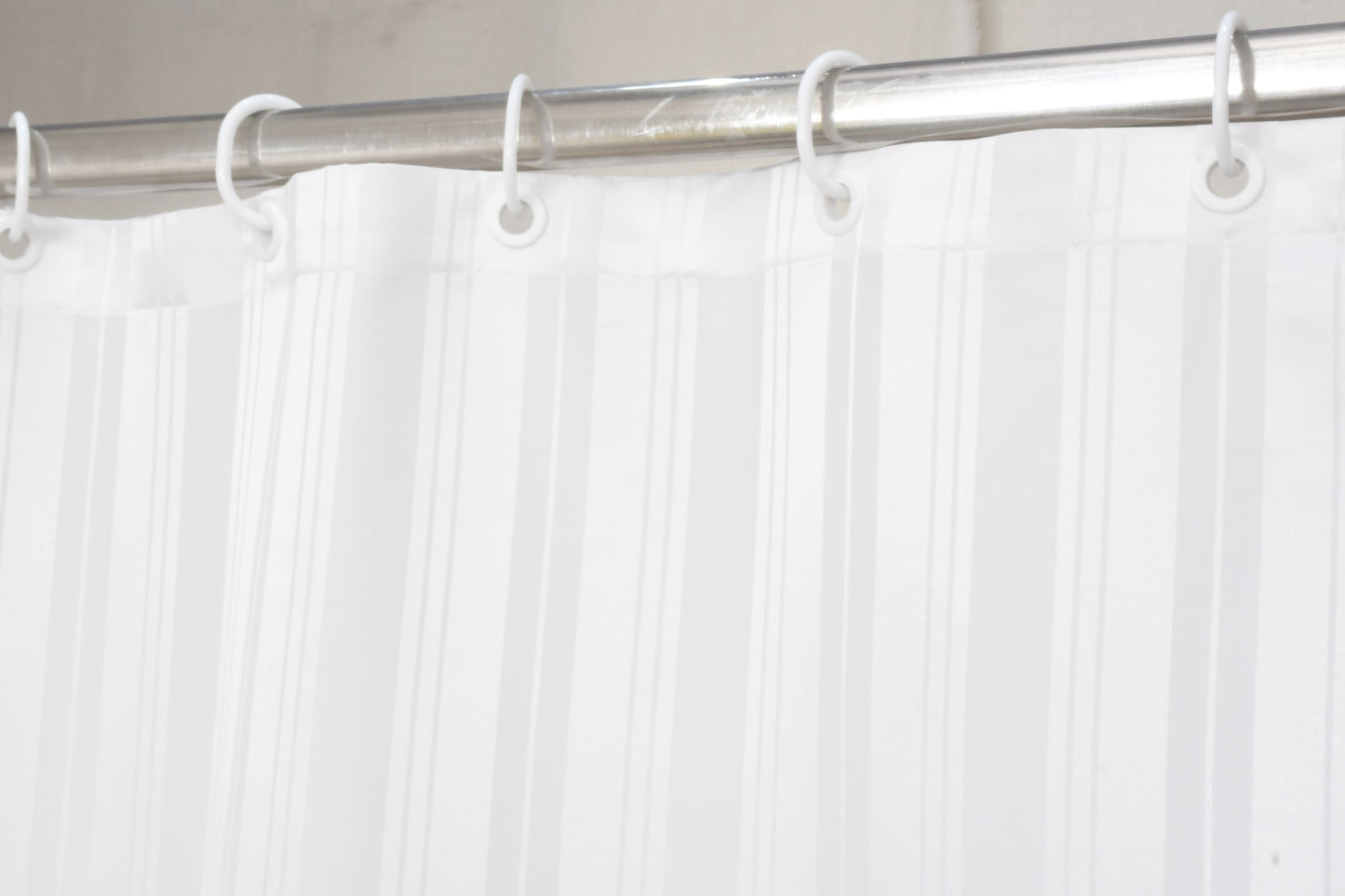 Doccia Shower Curtains with Water Resistance effect in  Off-White Colour