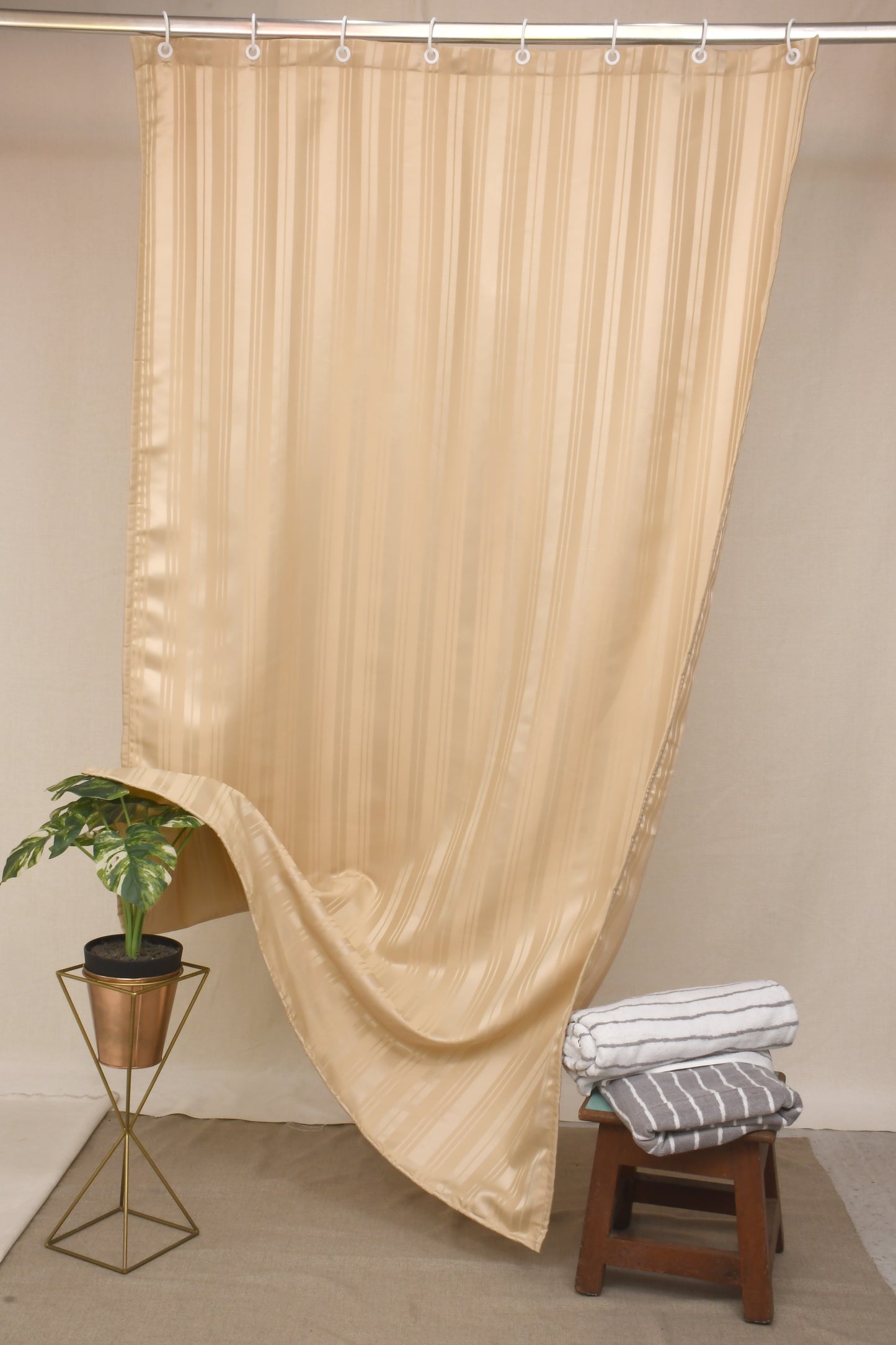 Doccia Shower Curtains with Water Resistance effect in Sand Colour
